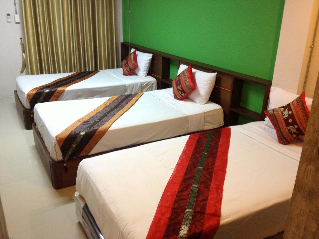 City Ratsada Lampang Quarto foto