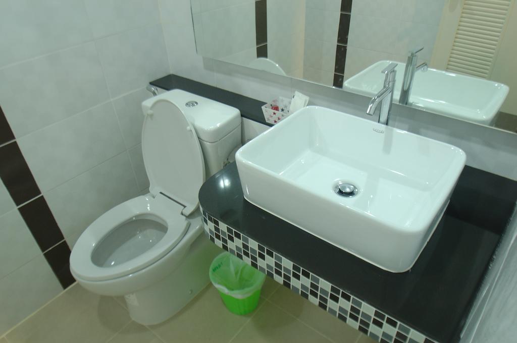 City Ratsada Lampang Quarto foto